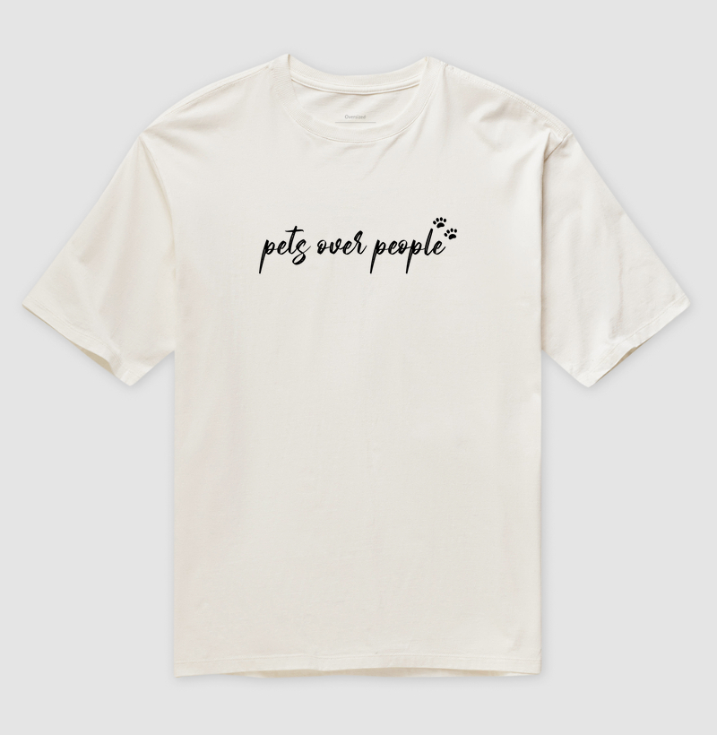 Camiseta Oversized Adoção Pets Over People
