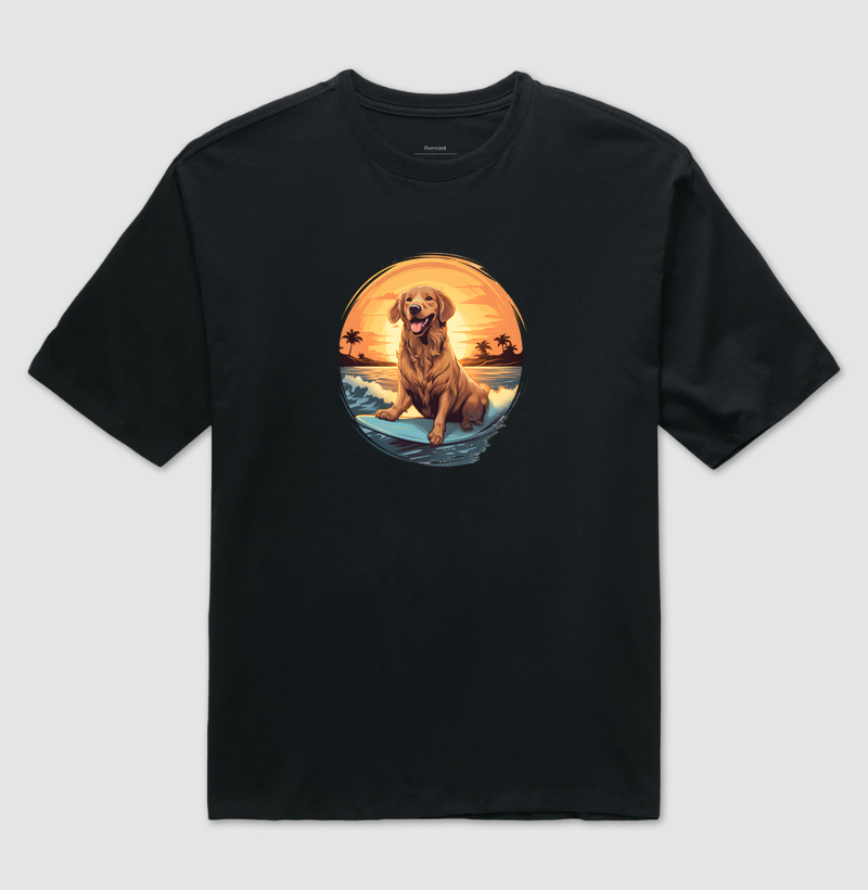 Camiseta Oversized Golden Retriever Surfista