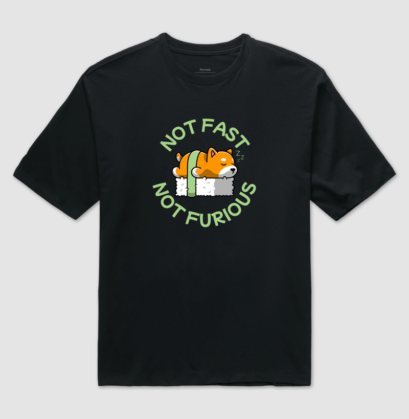 Camiseta Oversized Shiba Not Fast, Not Furious