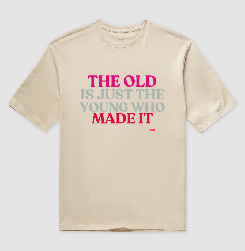 IN ENGLISH - THE OLD IS JUST HE YOUNG WHO MADE IT - Imagem 3
