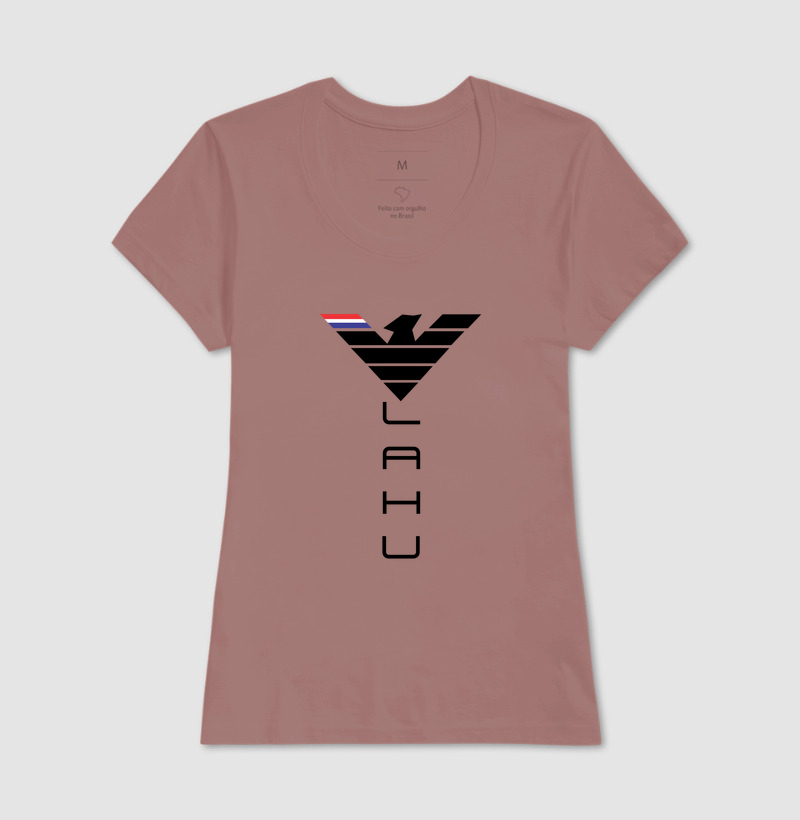 LAHU — ERGUIDA, MODERNA, INESQUECÍVEL ✨ Uma composição que muda a perspectiva e eleva tudo. Sobre o BRANCO profundo e elegante, a fênix se destaca no topo — linhas nobres, detalhes que brilham, pronta para guiar. Abaixo, LAHU em trajetória vertical: letra por letra, firme e imponente, subindo como quem não para de crescer. - Imagem 15