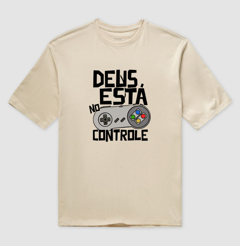 Camiseta Oversized Deus está no Controle Clássico - Imagem 2