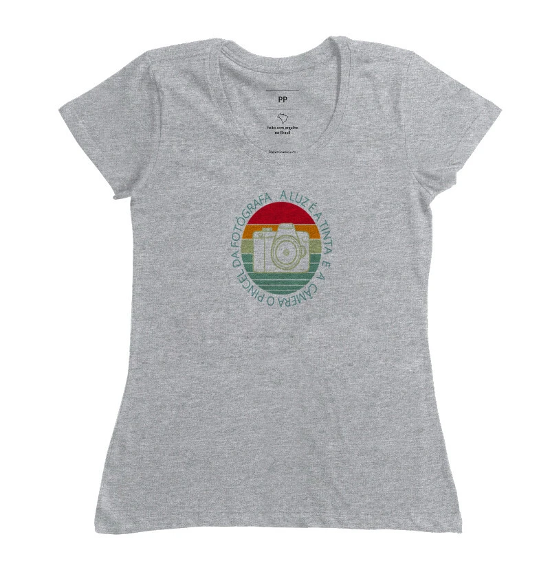 Camiseta feminina a luz é a tinta - Imagem 9