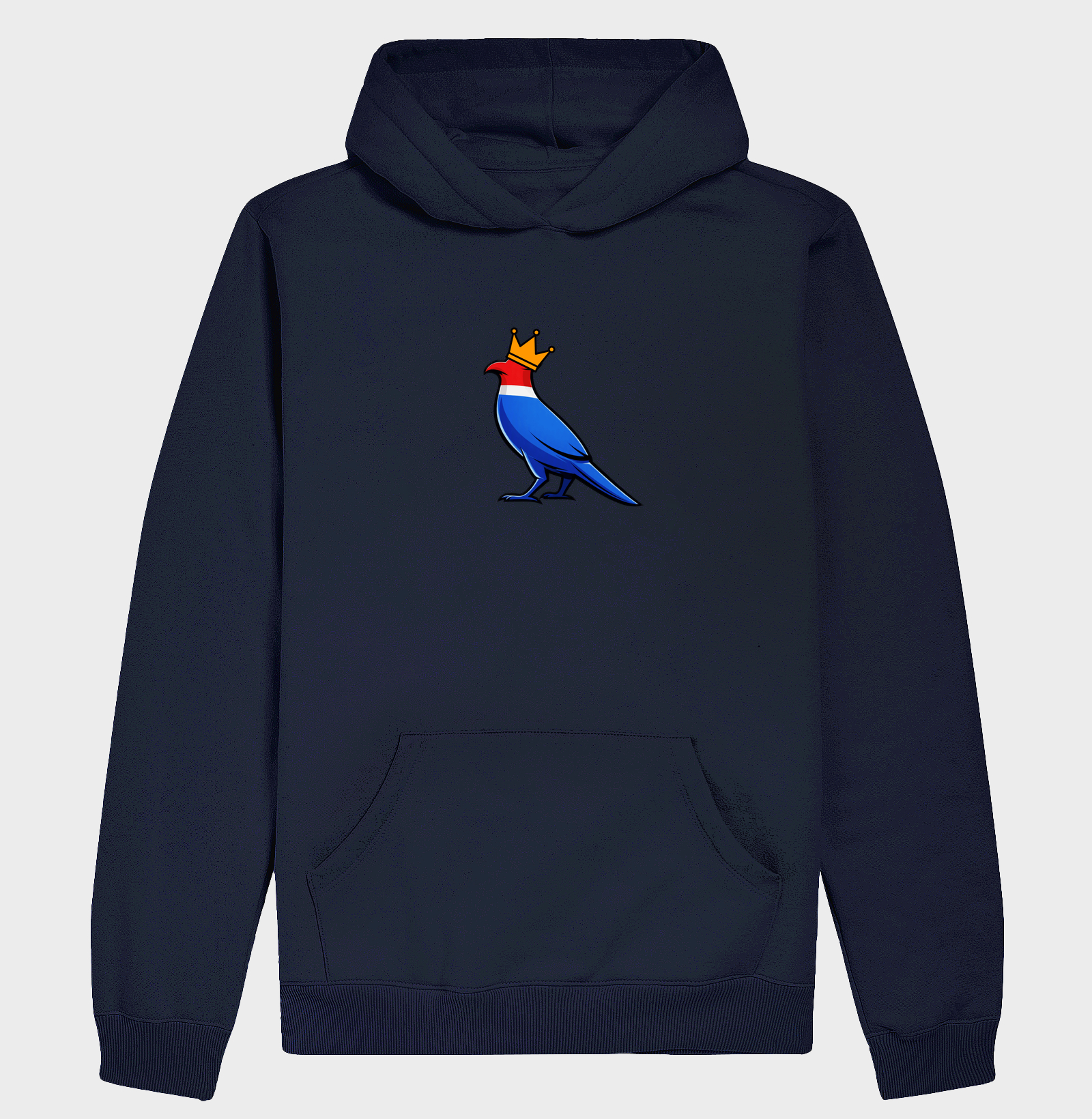 👑 O Carcará colocou sua coroa!  Mais que uma estampa, é um grito de orgulho nordestino. O Rei do Sertão surge com suas cores vibrantes — vermelho, branco e azul — representando a força, coragem e resistência de um povo que nunca se curva diante das dificuldades. - Imagem 4