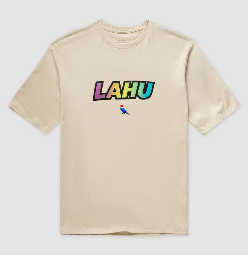 ✨Uma estampa que une o espírito criativo das ruas com a essência do sertão. LAHU aqui representa ousadia, autenticidade e pertencimento — uma marca que não segue tendências, mas as cria.  - Imagem 3