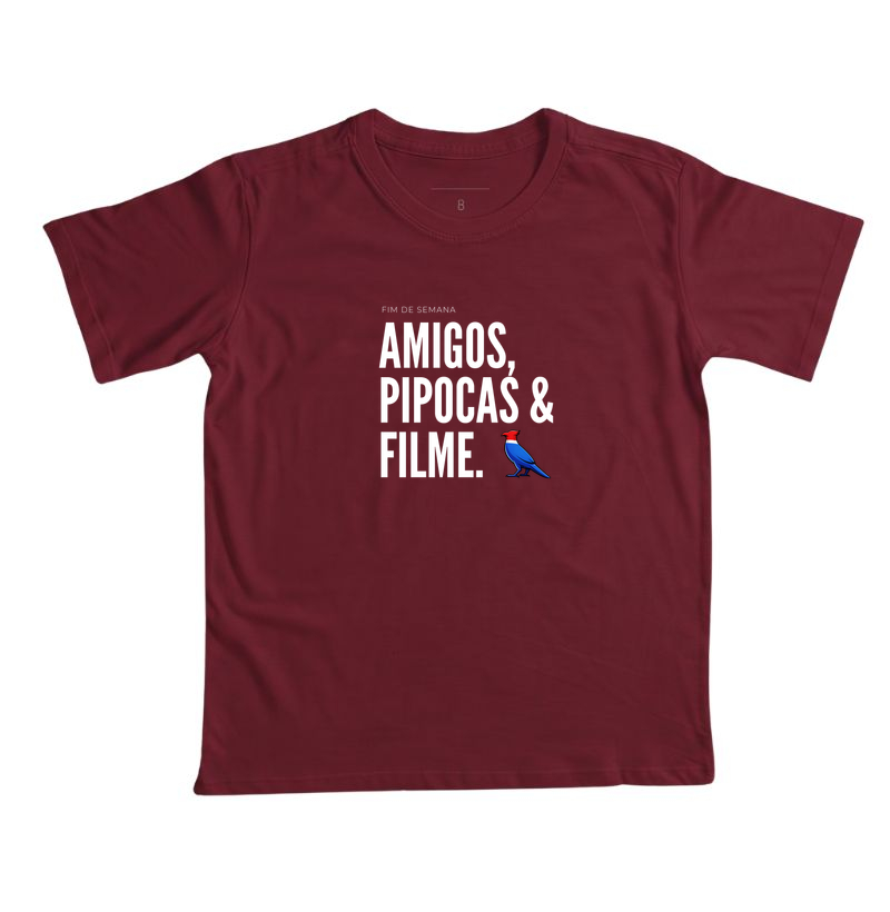  Essa estampa combina com quem tem um estilo urbano e alegre. É uma peça que comunica personalidade e bom humor, ótima para usar em encontros de fim de semana ou para presentear alguém que adora cinema e diversão.  - Imagem 4