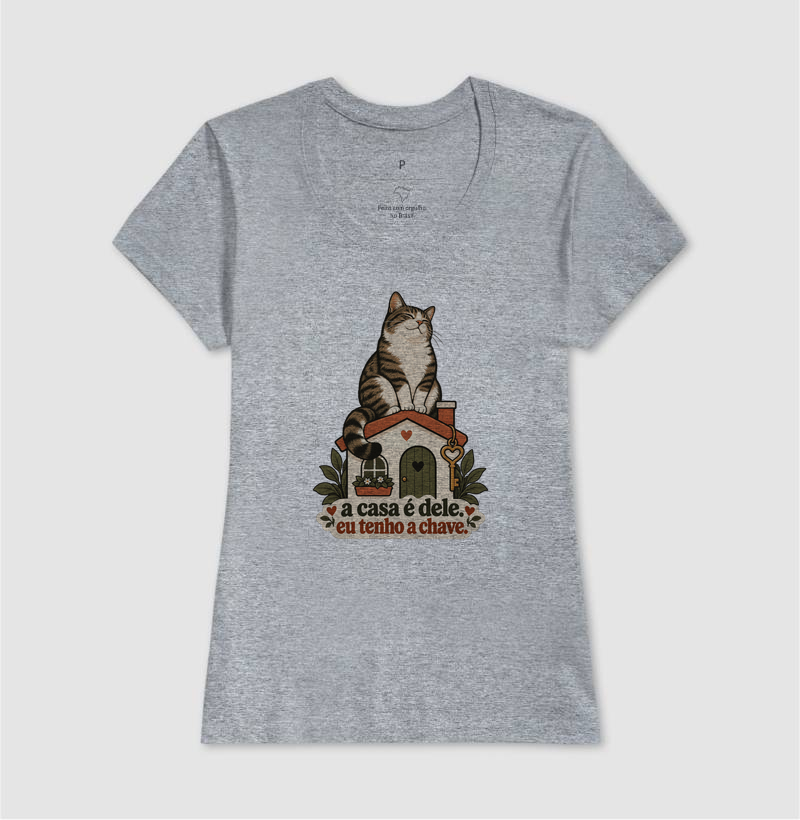Camiseta Gato Humor "a casa é dele. eu tenho a chave." | Pelo & Pano - Imagem 9