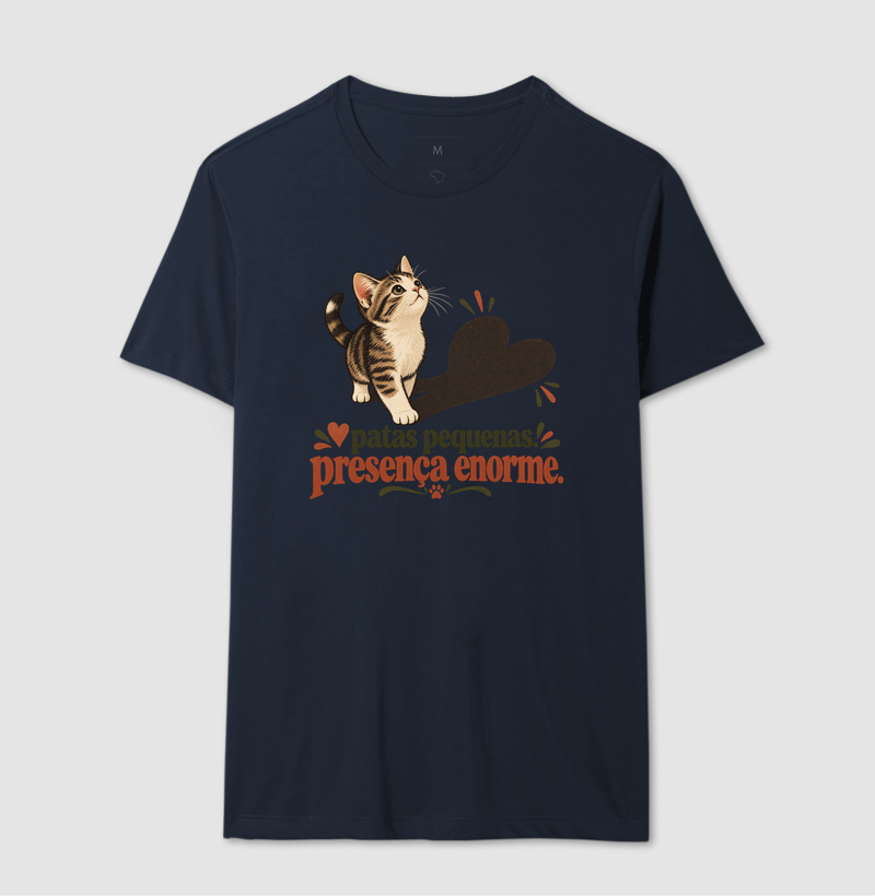 Camiseta Gato "patas pequenas, presença enorme" | Pelo & Pano - Imagem 6