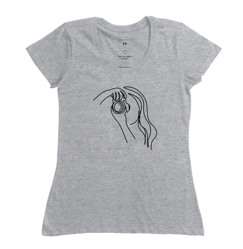 Camiseta feminina mulher fotografando - Imagem 5