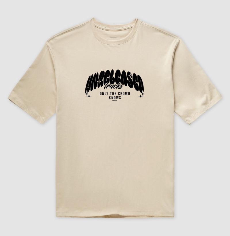 UNRELEASED TRACKS — Camiseta Oversized - Imagem 6
