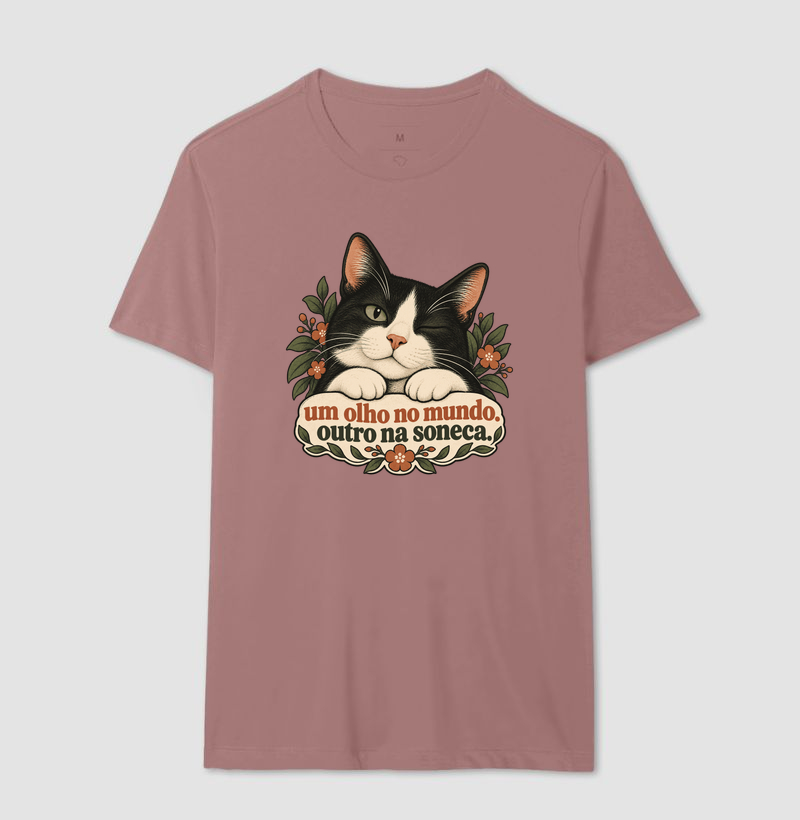 Camiseta Gato Minimalista "um olho no mundo" | Pelo & Pano - Imagem 16