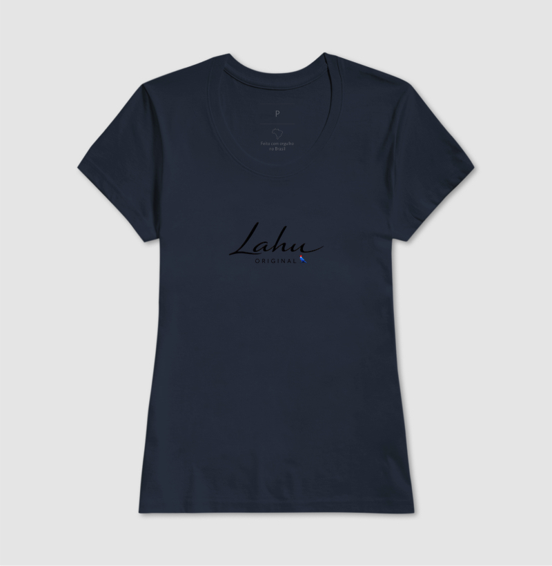 ✨ Essa estampa é um exemplo perfeito de elegância minimalista. O design apresenta o nome “Lahu” em uma caligrafia fluida e sofisticada, transmitindo leveza e autenticidade. Abaixo, o termo “ORIGINAL” surge em letras maiúsculas, equilibrando o conjunto com um toque de modernidade e firmeza. - Imagem 5