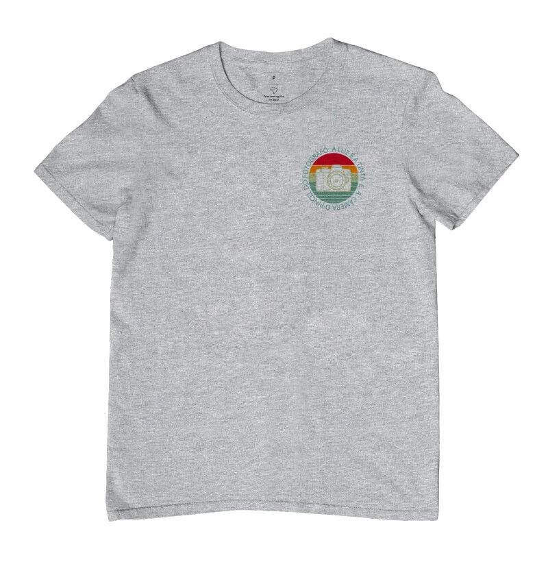 Camiseta masculina a luz é a tinta - Imagem 4