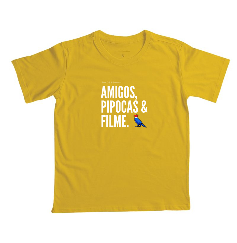  Essa estampa combina com quem tem um estilo urbano e alegre. É uma peça que comunica personalidade e bom humor, ótima para usar em encontros de fim de semana ou para presentear alguém que adora cinema e diversão.  - Imagem 2