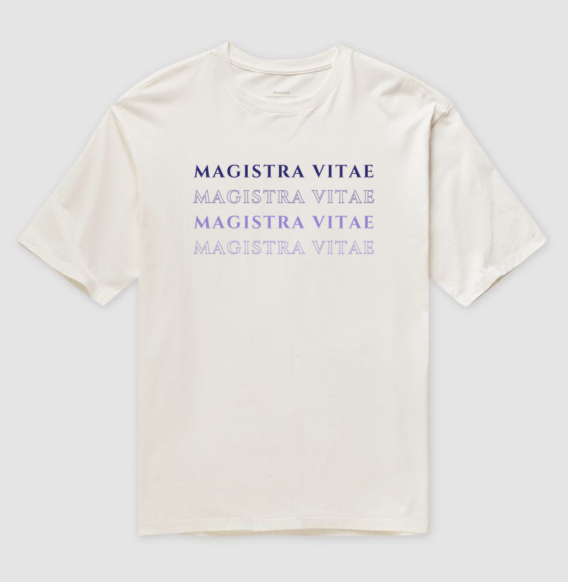 Camiseta Oversized Magistra Vitae: A História é Mestra da Vida - Imagem 4