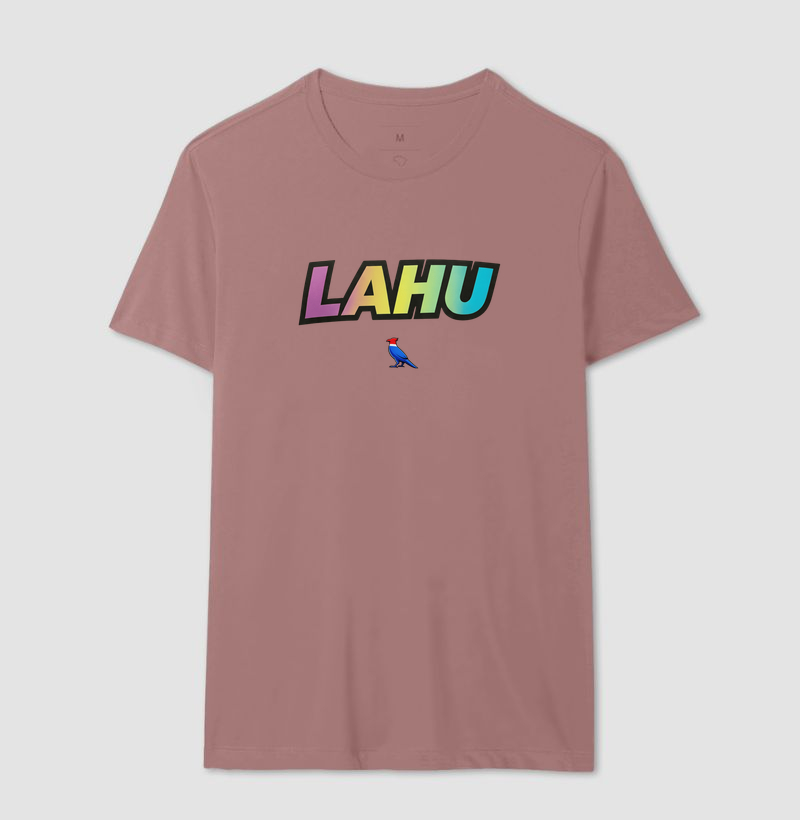 ✨Uma estampa que une o espírito criativo das ruas com a essência do sertão. LAHU aqui representa ousadia, autenticidade e pertencimento — uma marca que não segue tendências, mas as cria.  - Imagem 16