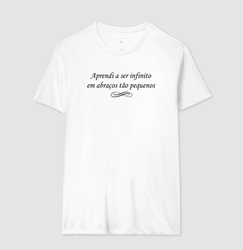 Aprendi a ser infinito em abraços tão pequenos  - Imagem 4