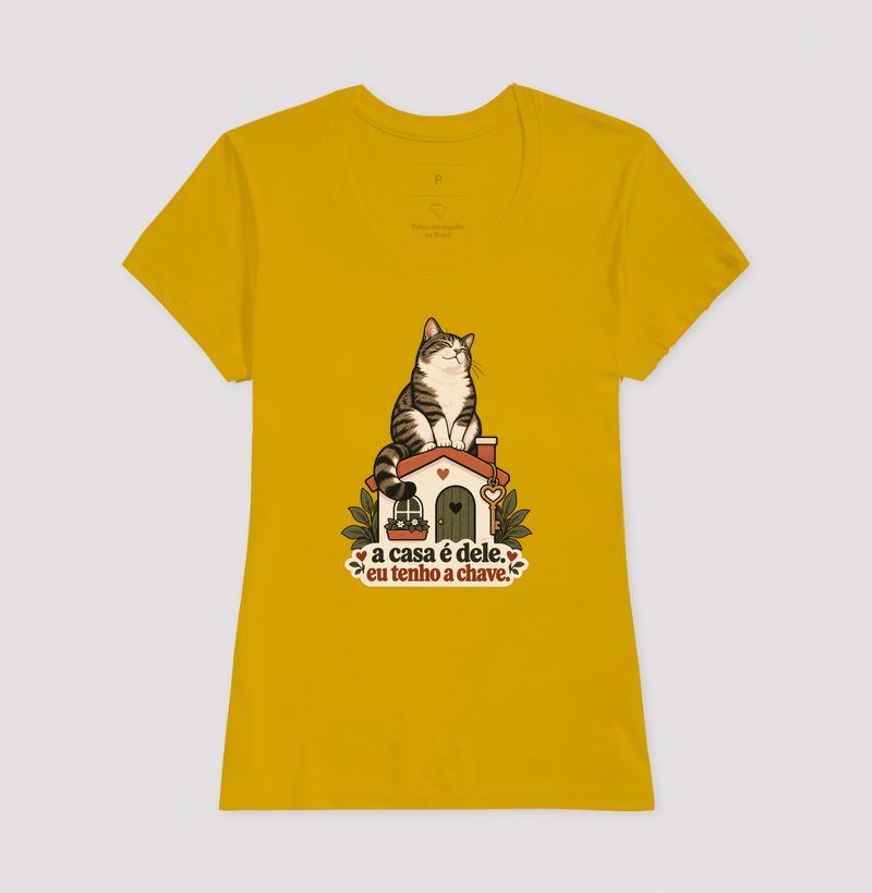 Camiseta Gato Humor "a casa é dele. eu tenho a chave." | Pelo & Pano - Imagem 15