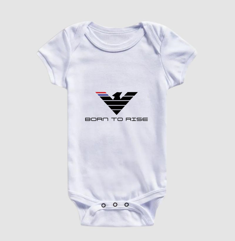 Born to Rise: A Grandeza de Quem Nasceu para Voar Alto A estampa Born to Rise é uma poderosa expressão de coragem, propósito e superação. Inspirada na imponência da águia, símbolo máximo de visão, liberdade e liderança, a arte representa aqueles que enfrentam desafios de frente e transformam cada obstáculo em um degrau para alcançar o sucesso. - Imagem 3