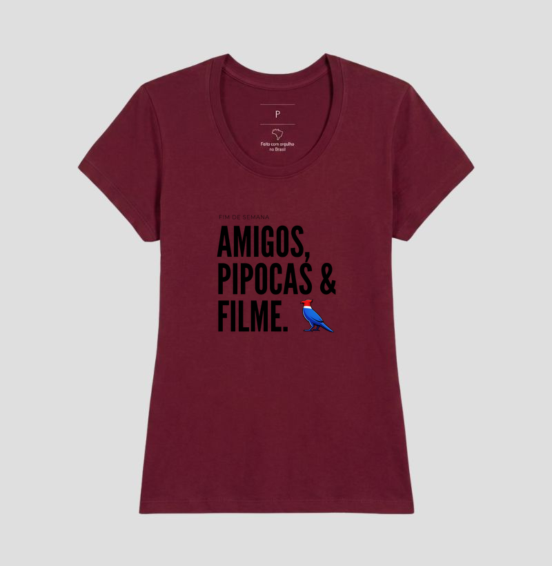 Essa estampa combina com quem tem um estilo urbano e alegre. É uma peça que comunica personalidade e bom humor, ótima para usar em encontros de fim de semana ou para presentear alguém que adora cinema e diversão. - Imagem 17