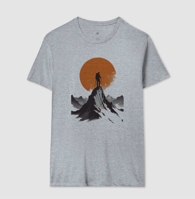 Camiseta Trilheiro no Topo da Montanha | Sol Laranja Silhueta Aventura | Colecao Fashion Travel - Imagem 11
