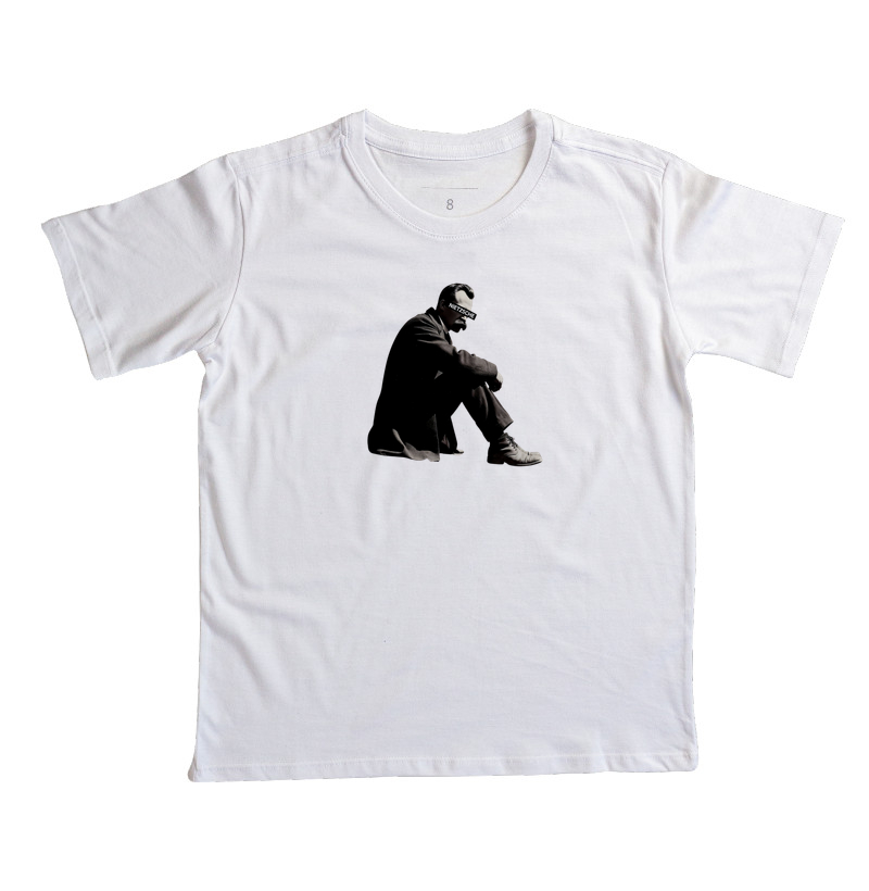 Camiseta Filosofia "Nietzsche Stillness" - Imagem 2