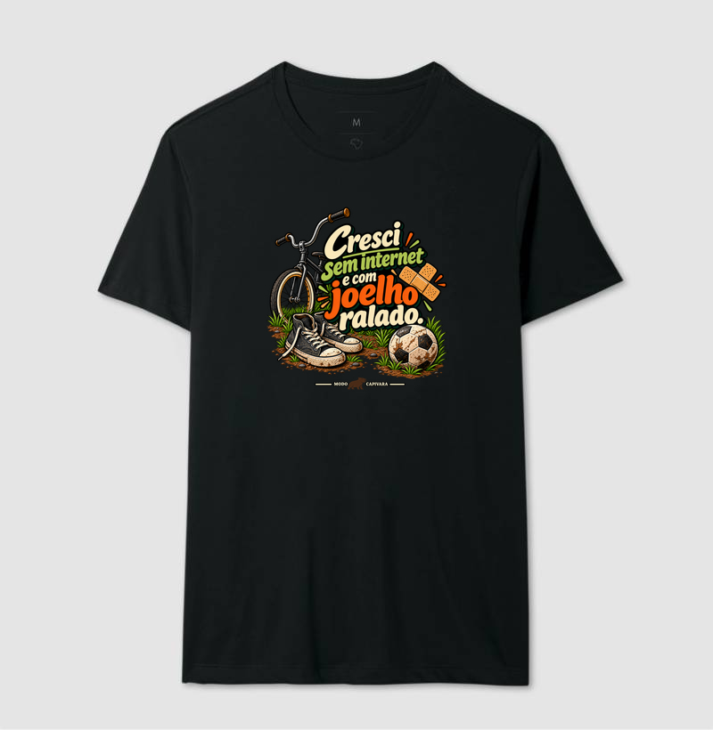 CRESCI SEM INTERNET E COM JOELHO RALADO - Modo capivara - Camiseta - Imagem 4
