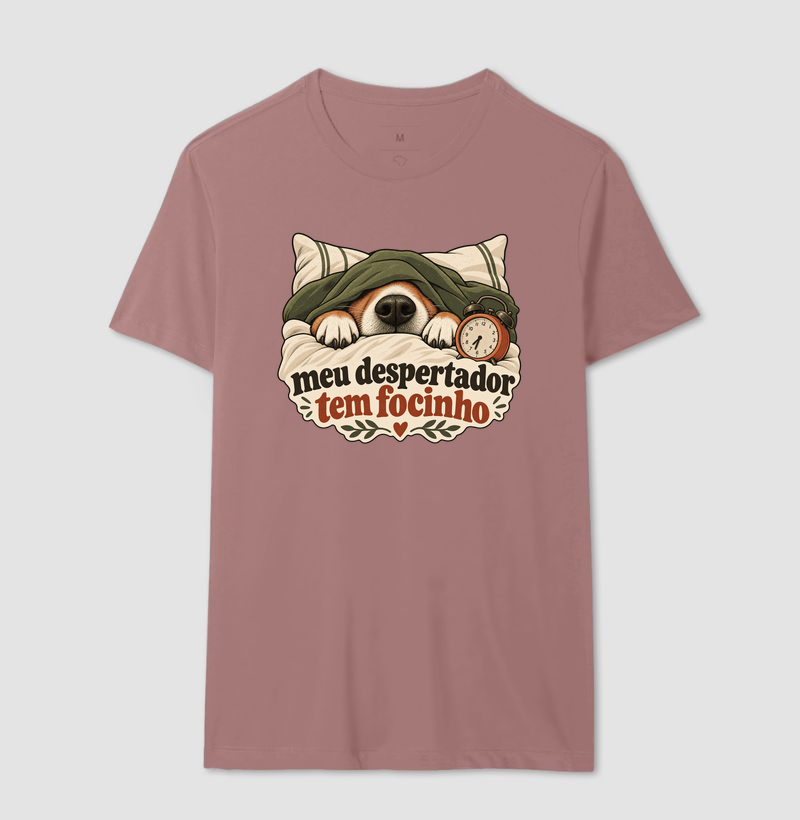 Camiseta Cachorro Humor "meu despertador tem focinho" | Pelo & Pano - Imagem 16
