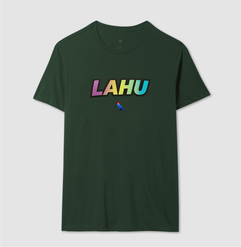 ✨Uma estampa que une o espírito criativo das ruas com a essência do sertão. LAHU aqui representa ousadia, autenticidade e pertencimento — uma marca que não segue tendências, mas as cria.  - Imagem 12