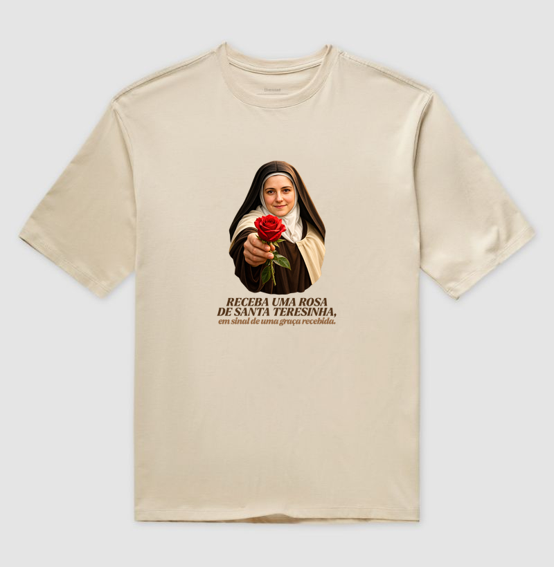 Camiseta Santa Teresinha do Menino Jesus Receba uma Rosa - Imagem 3