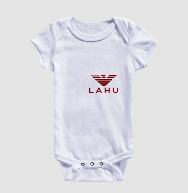 A estampa LAHU RED foi criada para quem carrega força no coração e propósito em cada passo. Sua águia vermelha simboliza coragem, liderança e a capacidade de superar qualquer desafio sem perder a conexão com suas origens - Imagem 3