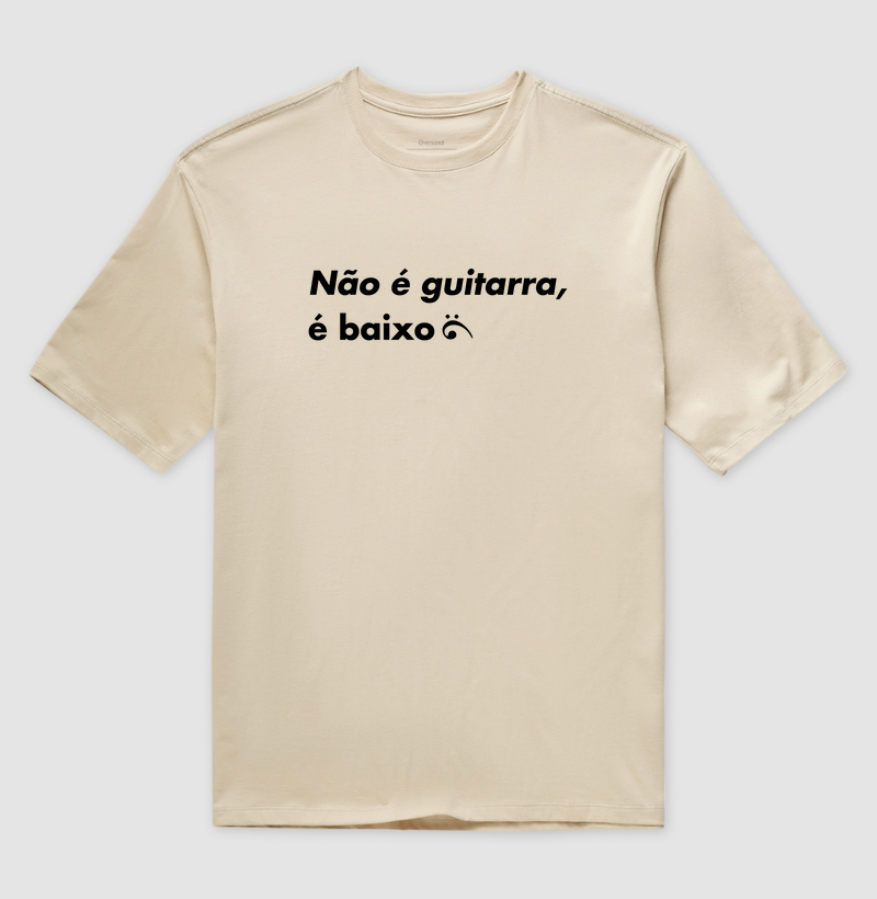 Não é guitarra, é baixo