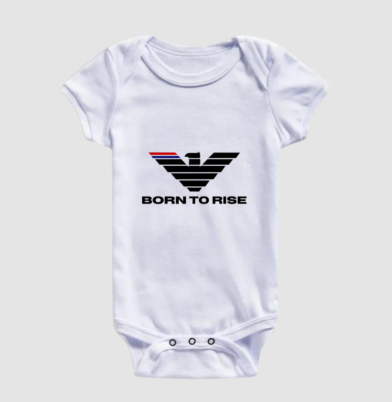 Born to Rise: A Grandeza de Quem Nasceu para Voar Alto A estampa Born to Rise é uma poderosa expressão de coragem, propósito e superação. Inspirada na imponência da águia, símbolo máximo de visão, liberdade e liderança, a arte representa aqueles que enfrentam desafios de frente e transformam cada obstáculo em um degrau para alcançar o sucesso. - Imagem 3