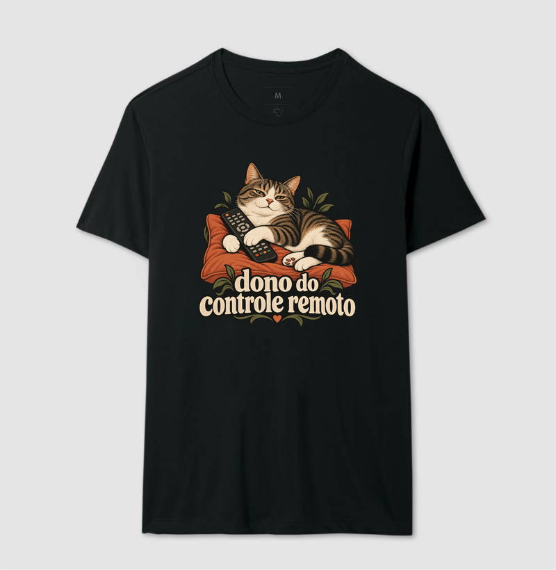 Camiseta Gato Humor "dono do controle remoto" | Pelo & Pano - Imagem 2