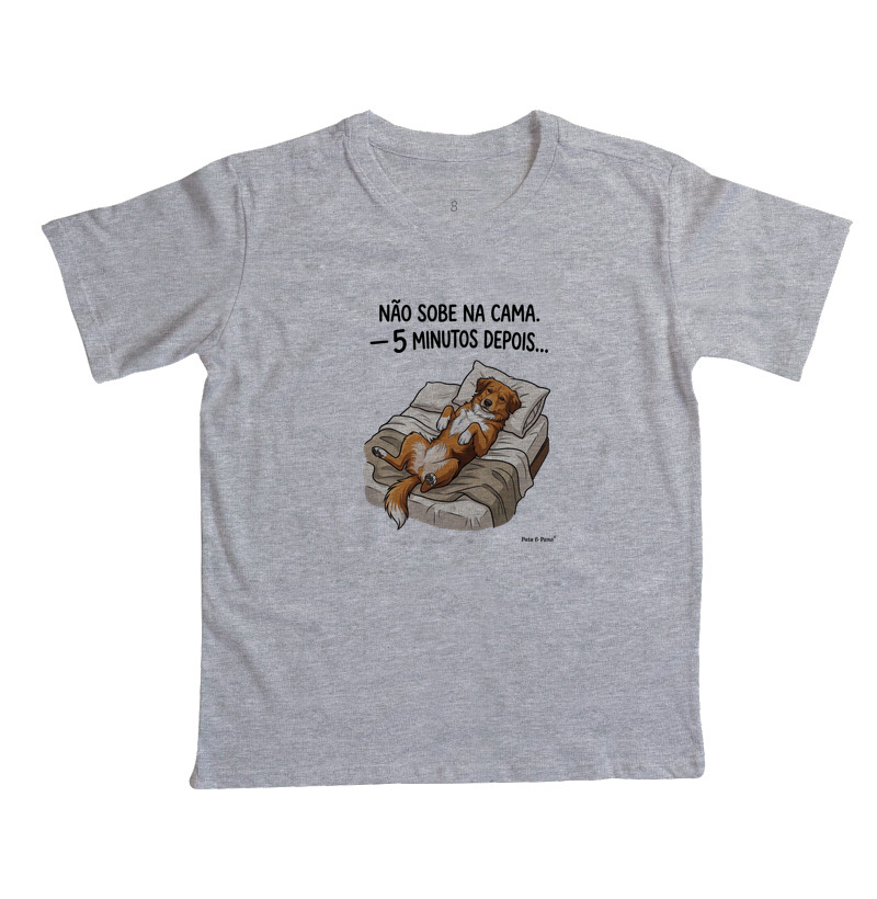 CAMISETA INFANTIL NOSSO MASCOTE SOBE NA CAMA - Imagem 2