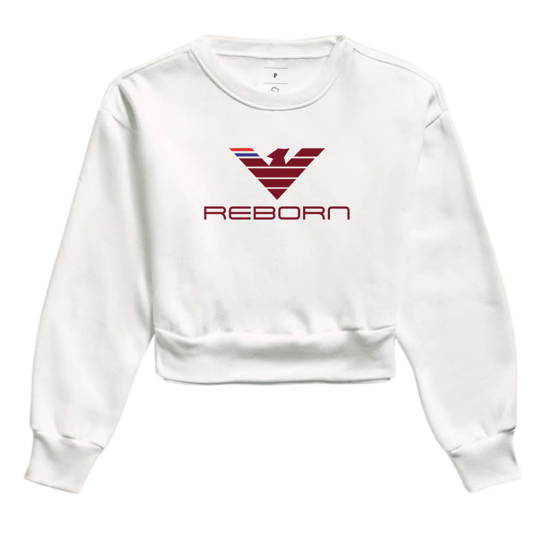 REBORN — RENASCER. MAIS FORTE. MAIS ALTO. Uma obra de arte no peito. Acima, a fênix — imponente, elegante, em tons que brilham com nobreza sobre o branco puro. Suas linhas são precisas, definidas, perfeitas: não é só um símbolo, é a promessa de quem nunca se deita. - Imagem 3