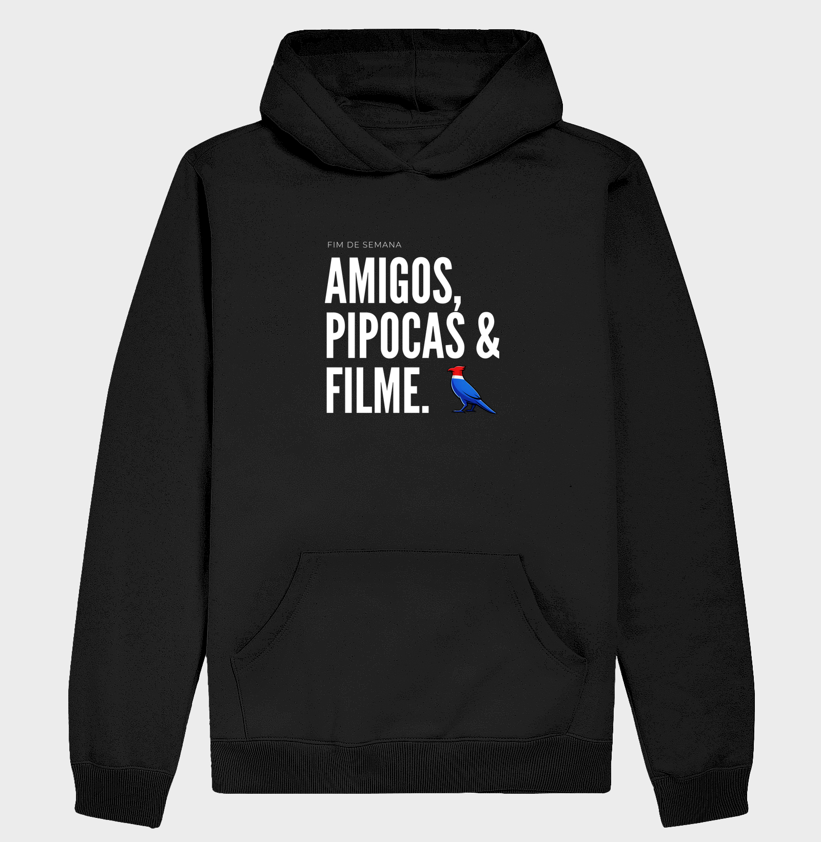  Essa estampa combina com quem tem um estilo urbano e alegre. É uma peça que comunica personalidade e bom humor, ótima para usar em encontros de fim de semana ou para presentear alguém que adora cinema e diversão.  - Imagem 2