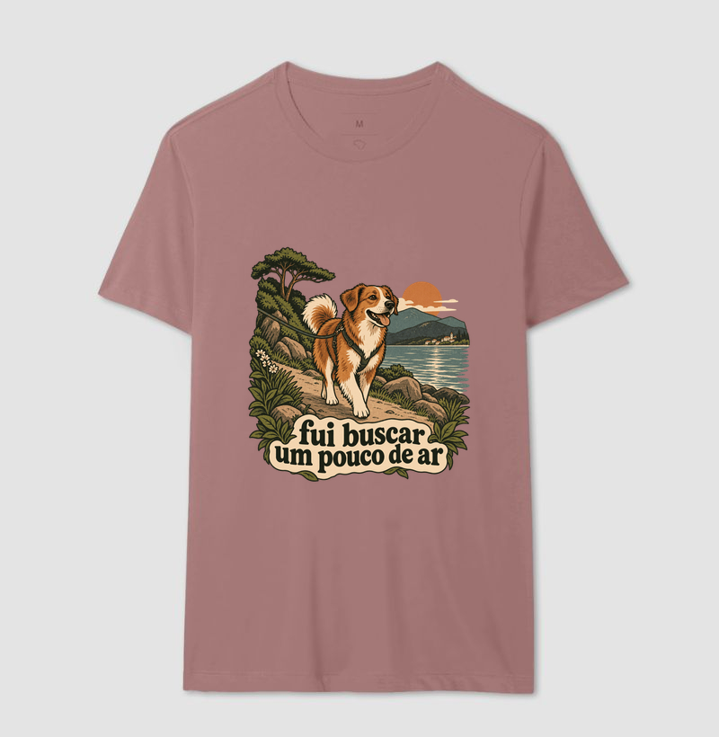 Camiseta Cachorro Natureza "fui buscar um pouco de ar" | Pelo & Pano - Imagem 16