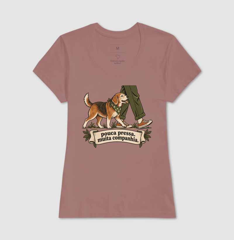 Camiseta Cachorro Idoso "pouca pressa. muita companhia." | Pelo & Pano - Imagem 17