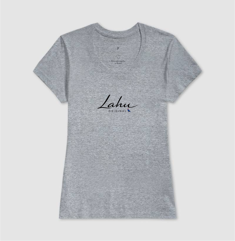✨ Essa estampa é um exemplo perfeito de elegância minimalista. O design apresenta o nome “Lahu” em uma caligrafia fluida e sofisticada, transmitindo leveza e autenticidade. Abaixo, o termo “ORIGINAL” surge em letras maiúsculas, equilibrando o conjunto com um toque de modernidade e firmeza. - Imagem 7
