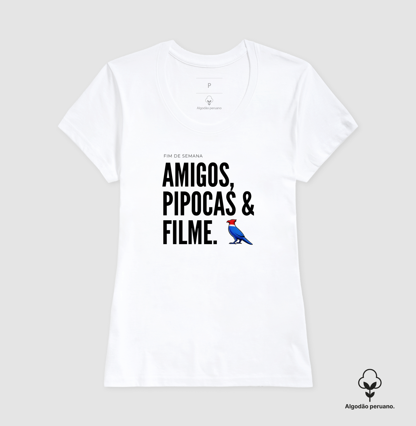 Essa estampa combina com quem tem um estilo urbano e alegre. É uma peça que comunica personalidade e bom humor, ótima para usar em encontros de fim de semana ou para presentear alguém que adora cinema e diversão. - Imagem 5