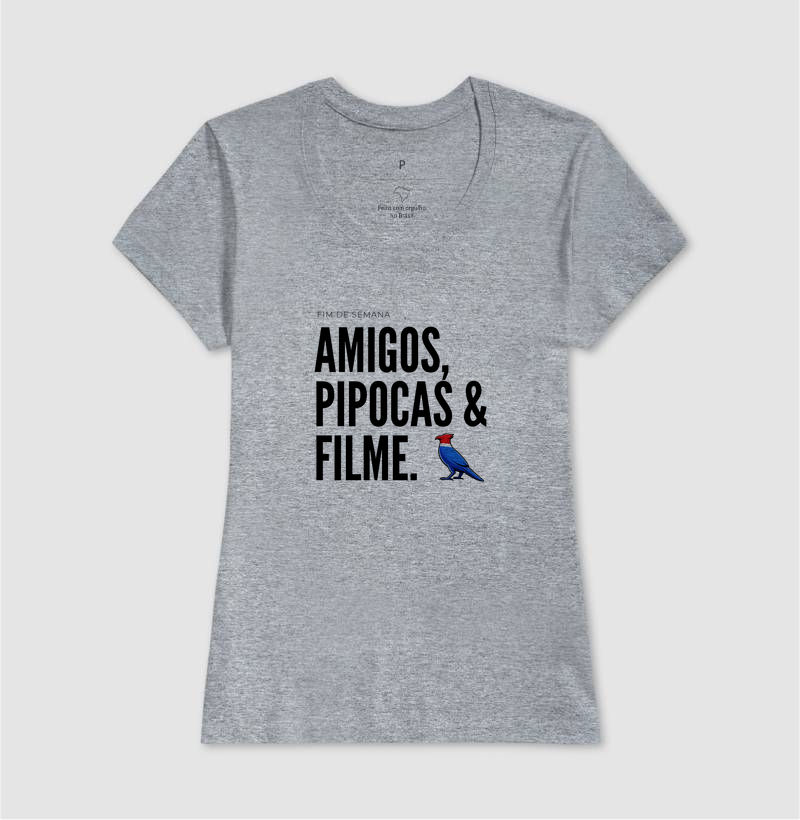 Essa estampa combina com quem tem um estilo urbano e alegre. É uma peça que comunica personalidade e bom humor, ótima para usar em encontros de fim de semana ou para presentear alguém que adora cinema e diversão. - Imagem 7