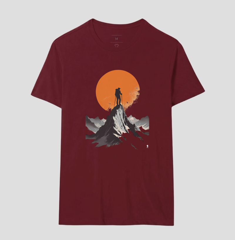 Camiseta Trilheiro no Topo da Montanha | Sol Laranja Silhueta Aventura | Colecao Fashion Travel - Imagem 21
