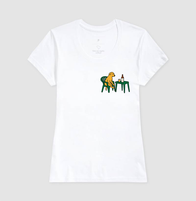 Camiseta Caramelo refletindo na mesa de um Bar - Imagem 5