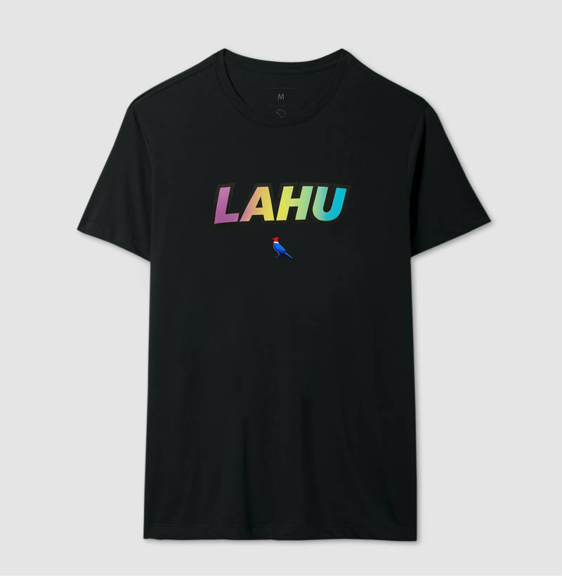 ✨Uma estampa que une o espírito criativo das ruas com a essência do sertão. LAHU aqui representa ousadia, autenticidade e pertencimento — uma marca que não segue tendências, mas as cria.  - Imagem 2