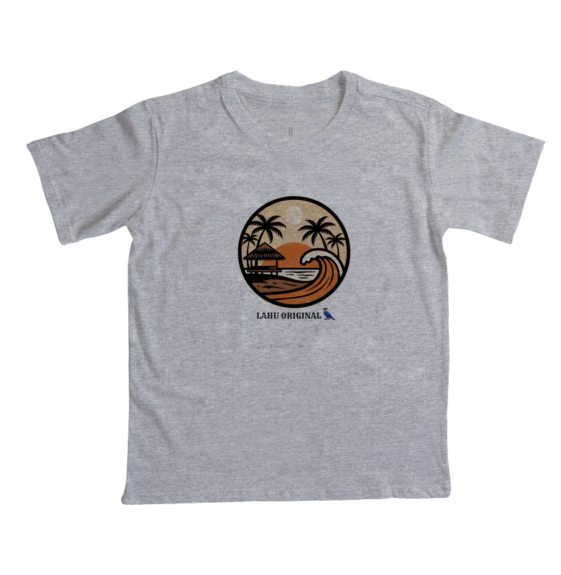 “Vista o pôr do sol, o som das ondas e o charme do Nordeste com a estampa Lahu Original. Um design que carrega o calor, a beleza e a alma das praias brasileiras — feita para quem vive o verão o ano inteiro.” - Imagem 7