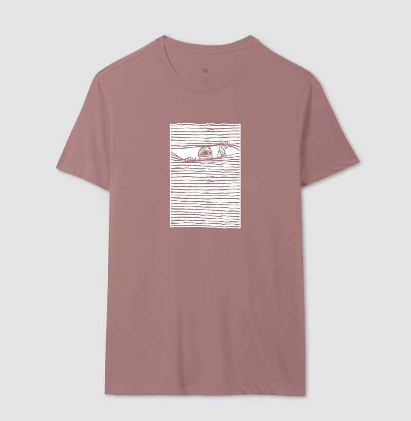 Camiseta Algo na Escuridão - Imagem 16
