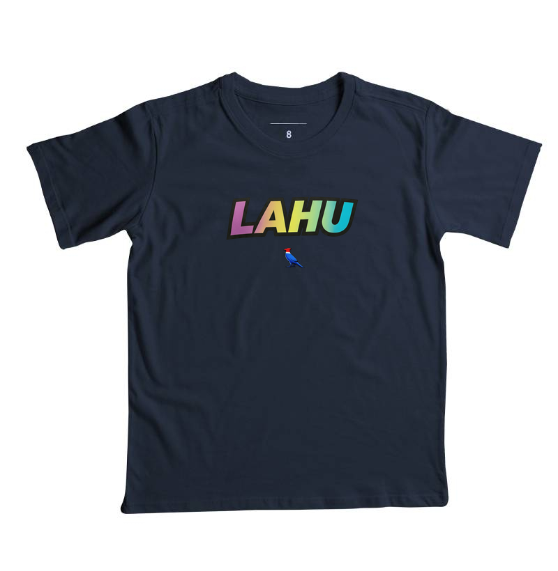 ✨Uma estampa que une o espírito criativo das ruas com a essência do sertão. LAHU aqui representa ousadia, autenticidade e pertencimento — uma marca que não segue tendências, mas as cria.  - Imagem 6