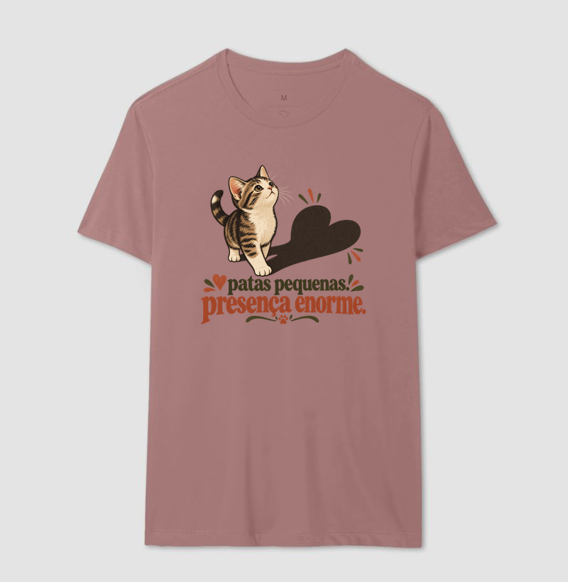 Camiseta Gato "patas pequenas, presença enorme" | Pelo & Pano - Imagem 16