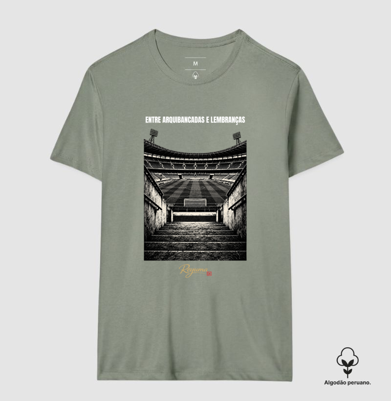 "Entre Arquibancadas e Lembranças" - Futebol - Camiseta Algodão Peruano Masculina, Feminina e Babylook - Imagem 3